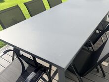 Suur ilmastikukindel alumiiniumist söögilaud (uus)
