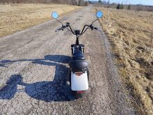 Elektrimopeed contio cruiser