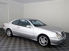 Mercedes-Benz CLK 320