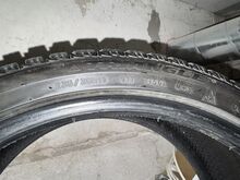 235/35/19 IcelynX TI501 DOT3321