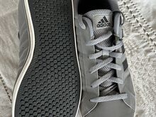 Adidase vabaajajalats