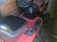T-16 ja Jonsered murutraktor