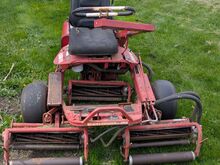 Профессиональная газонокосилка Toro GreenMaster 3