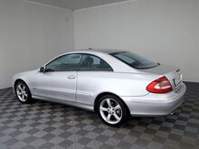 Mercedes-Benz CLK 320