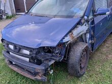VW TOURAN 1,6 FSI