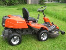 Murutraktor-raider Husqvarna R213C 2021