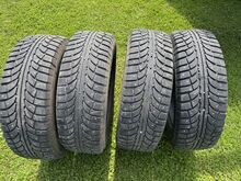Naelrehvid 225/65 R17, mustrijääk 6.5mm