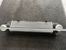 Bmw vahejahuti/intercooler