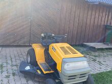 Газонный трактор