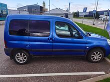 Peugeot partner üv 05.2027.a