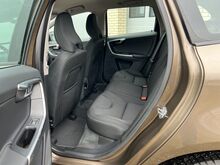 Volvo XC60 2.0 D4 133kw, TOODUD HOLLANDIST