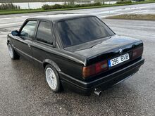 BMW E30