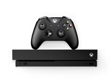 Microsoft Xbox One x + 1 mäng