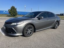 Toyotra Camry 2.5 Hybrid 12.12.2023 43000км