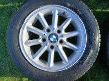 Литые диски BMW с шинами M+S R15-195-65 GoodYear
