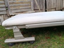 Роскошная и компактная гостевая кровать с бархатным п�
