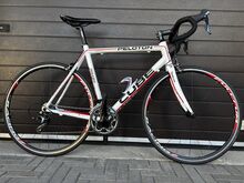 Maanteeratas Cube Peloton