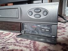 Samsung VHS videomängija + 22" ViewSonic teler