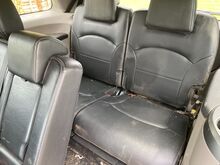Mitsubishi Grandis, must nahksisu, 7-kohaline