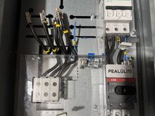 Elektri väli liitumiskilp