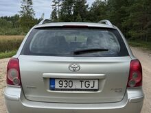 Toyota Avensis avariiline