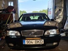 Volvo v70 2000a 2,5 103kw