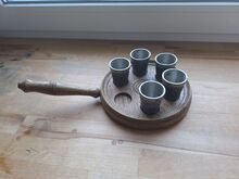 Puidust alus pitsidega
