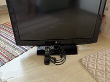 LG 32”