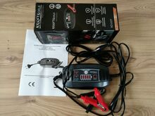 Зарядное устройство с LCD-экраном 12В, НОВОЕ