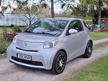 Toyota iq