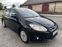 Ford Focus 1,6 77kw, KAASA NAASTREHVID!