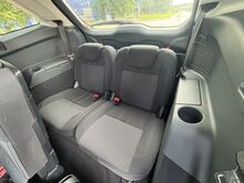 Ford Crand C-Max Titanium 7-kohta