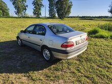 Toyota Avensis 2002 2.0 110kw