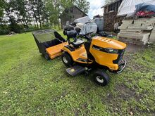 Cubcadet XT1 enduro series koos Cubcadet muruluaga