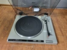 Hitachi HT-50S Direct-Drive Turntable