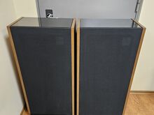 JBL J350 HiFi 3-Way Loudspeaker System