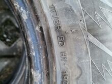 2x 235/65R17, протектор 4мм