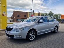 ŠKODA SUPERB 1.8i Механика • Техосмотр 04/2027