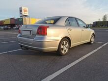 Toyota Avensis T25 2.0 Бензин 108кВт Механика