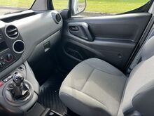 Peugeot Partner 1,6 HDi 55кВт ДЛИННЫЙ КУЗОВ С ПЕРЕГОРОДКОЙ