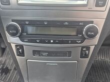 Toyota avensis d4d diisel manuaal