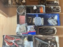 Müüa vana metallist tööriistakapp koos suure kogus