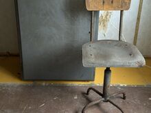 Vintage suur metallkapp – industrial/loft