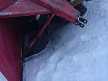 Lumepuhur traktorile