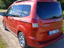 Ford Tourneo Courier Titanium 1.5 TDCi 70 kW 2019