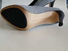 Kingad Tommy Hilfiger.