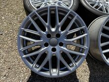 Audi 18 tolli originaal valuveljed
