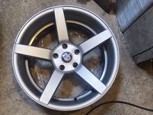 19bmw valuveljed 5x120 72.6