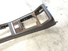 Audi A8 D3 nahatatud kesk konsool