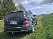 Mercedes-Benz ML320